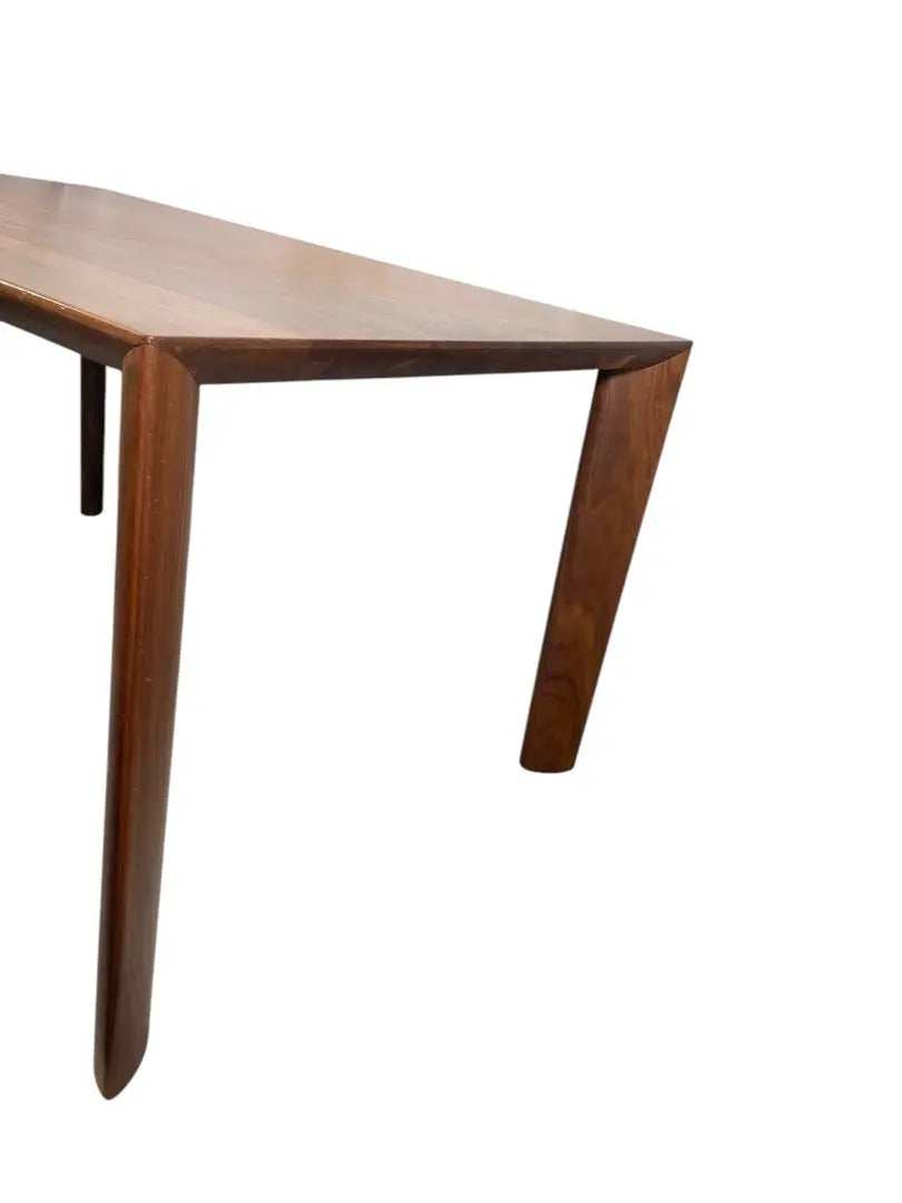 Mesa de comedor de madera natural de nogal Karimoku HR490