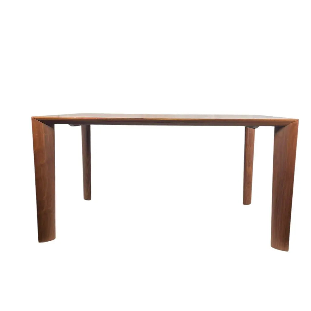 Mesa de comedor de madera natural de nogal Karimoku HR490