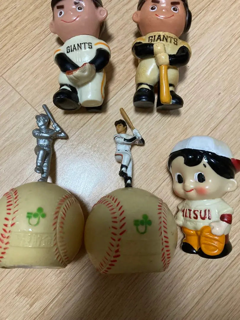 Set of 5 baseball soft vinyls such as the Yomiuri Giants, Oh Sadaharu, piggy bank, Giants