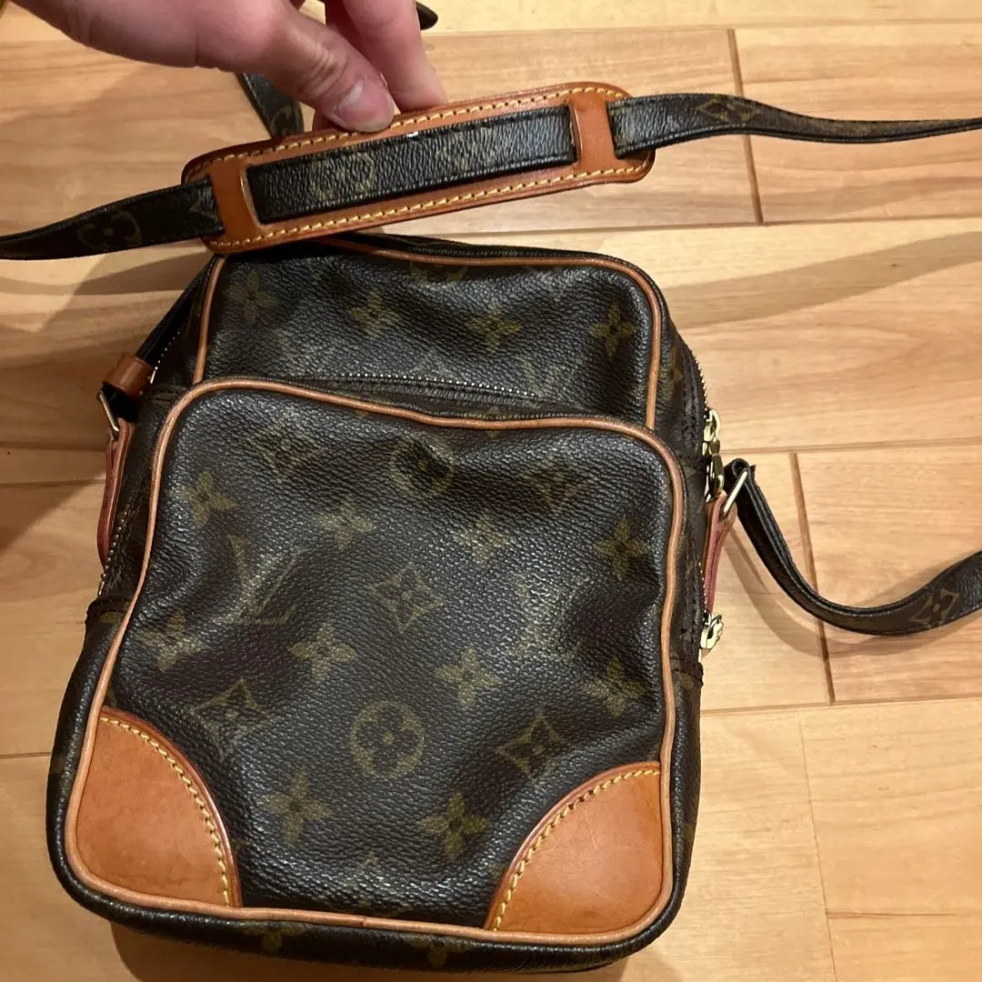 Louis Vuitton Leather Shoulder Bag