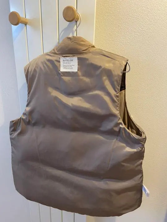 Bayflow Yoke Leather Down Vest L Size Beige & Charcoal