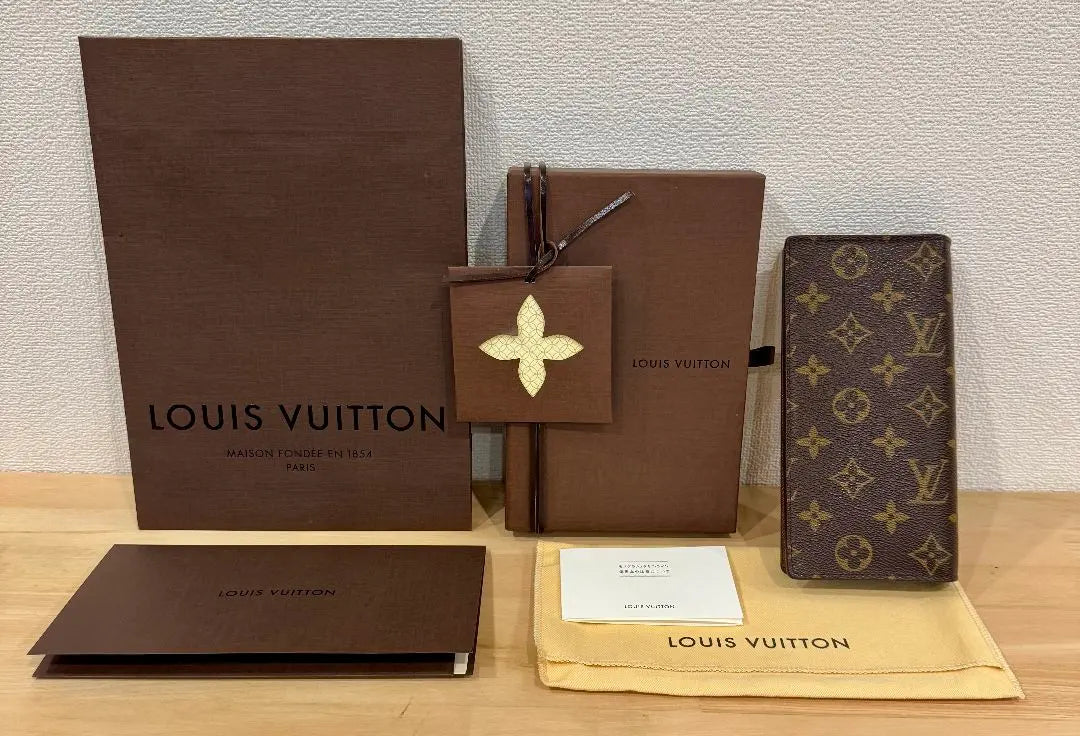 Louis Vuitton Monogram Portefeuille Braza Box with cloth Guarantee