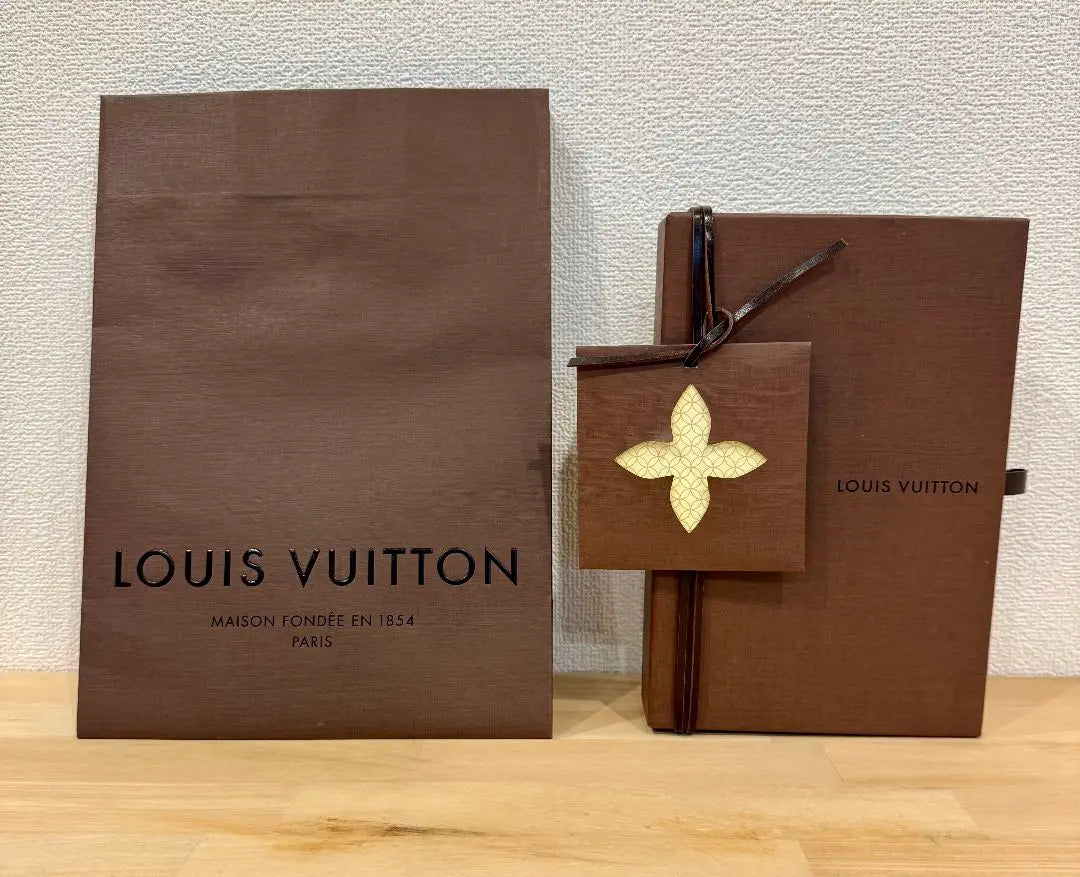 Louis Vuitton Monogram Portefeuille Braza Box with cloth Guarantee