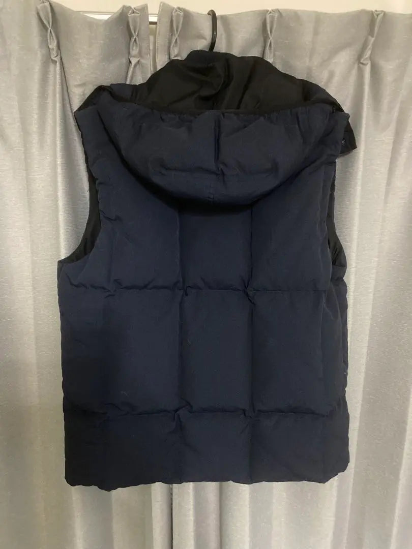 theory Navy Down Vest S Hood Removable