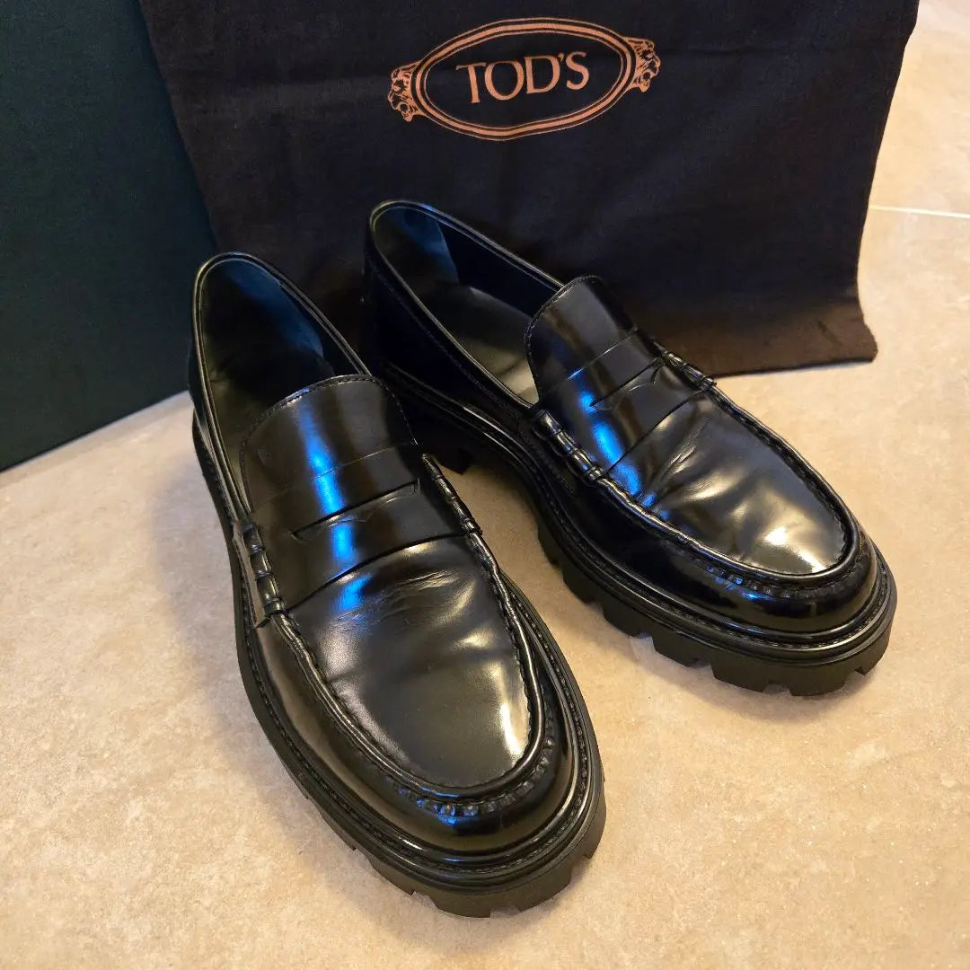 TOD'S Black Thick Sole Loafers