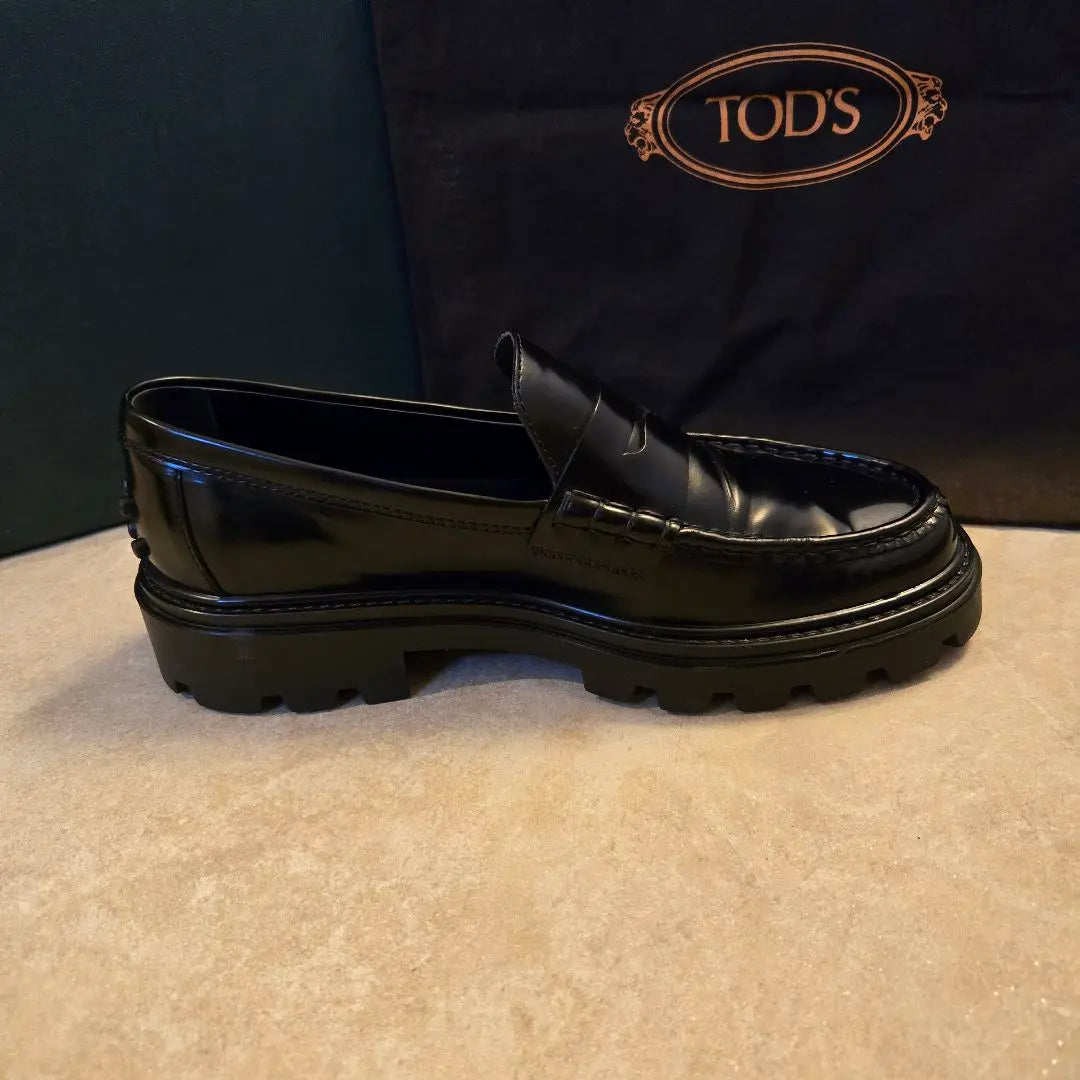 Mocasines negros de suela gruesa de TOD'S