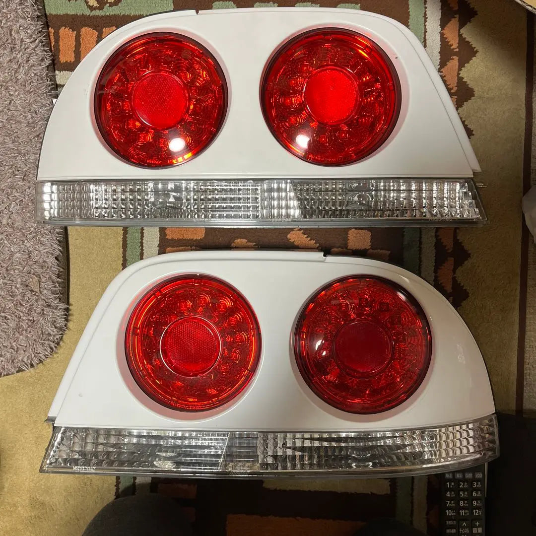 33GTR quasi-product LED tail lamp set