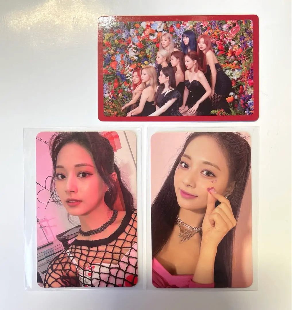 [Muy buen estado] Juego de 3 cartas coleccionables oficiales de Twice Twi Tzuyu