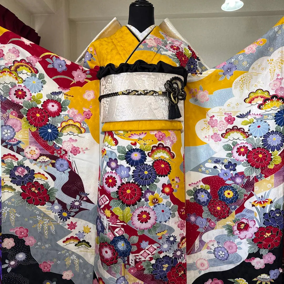 Full set of furisode (7 pieces), guard processed, dyed with mold, mai cherry blossoms, snowy circles, chrysanthemums, pine, bamboo, plum, cloisonne, ekasu