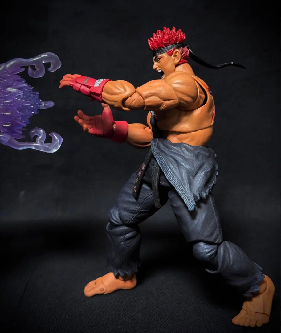 Ultra Street Fighter IV Action Figure Ryu awakens to the vibration of murderous intent