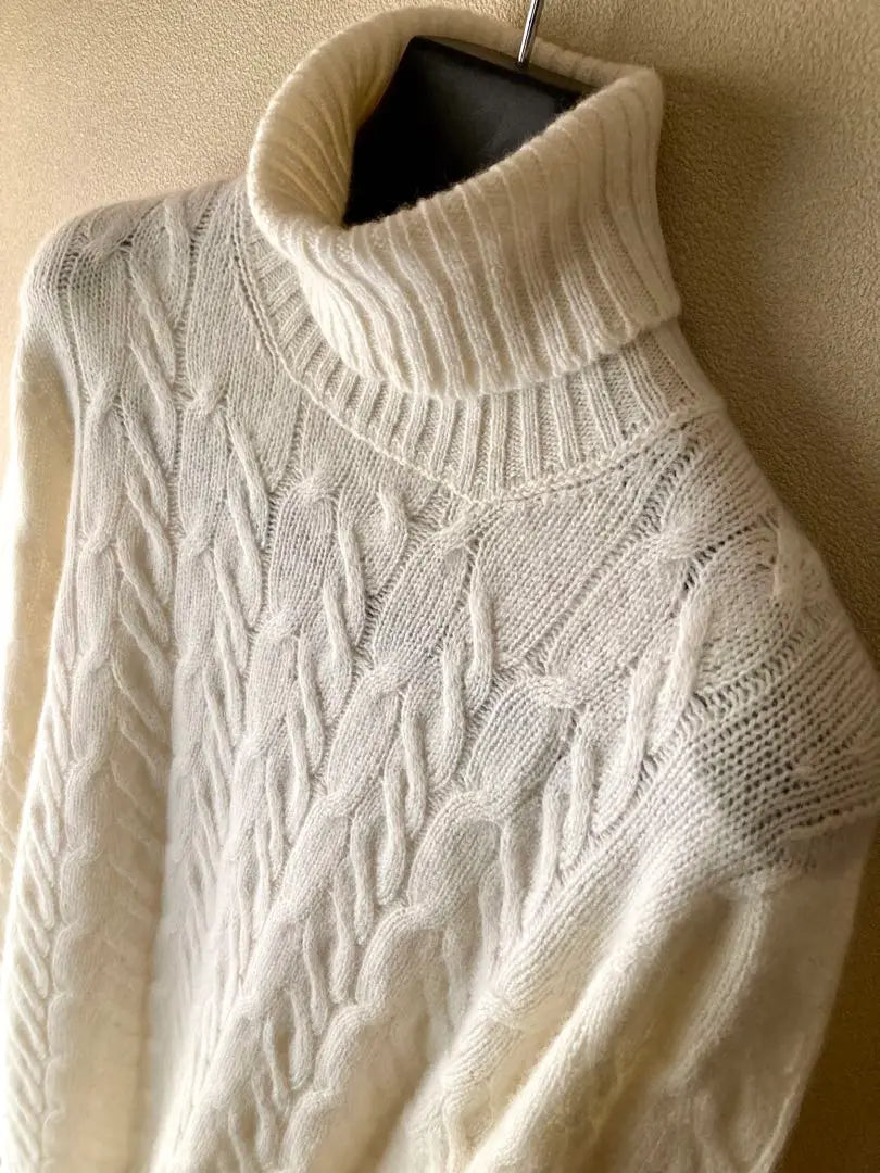 New Dormore Geelong Lamb Turtleneck Cable Knit Off-White 50