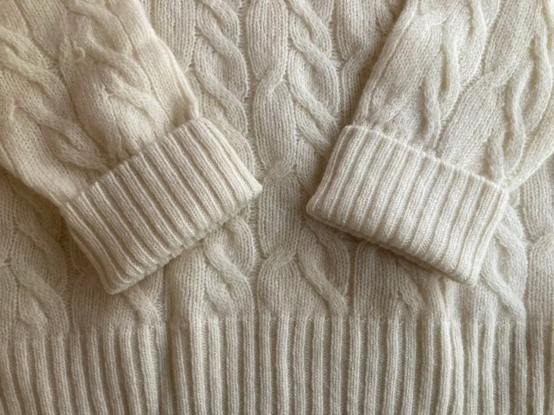 New Dormore Geelong Lamb Turtleneck Cable Knit Off-White 50