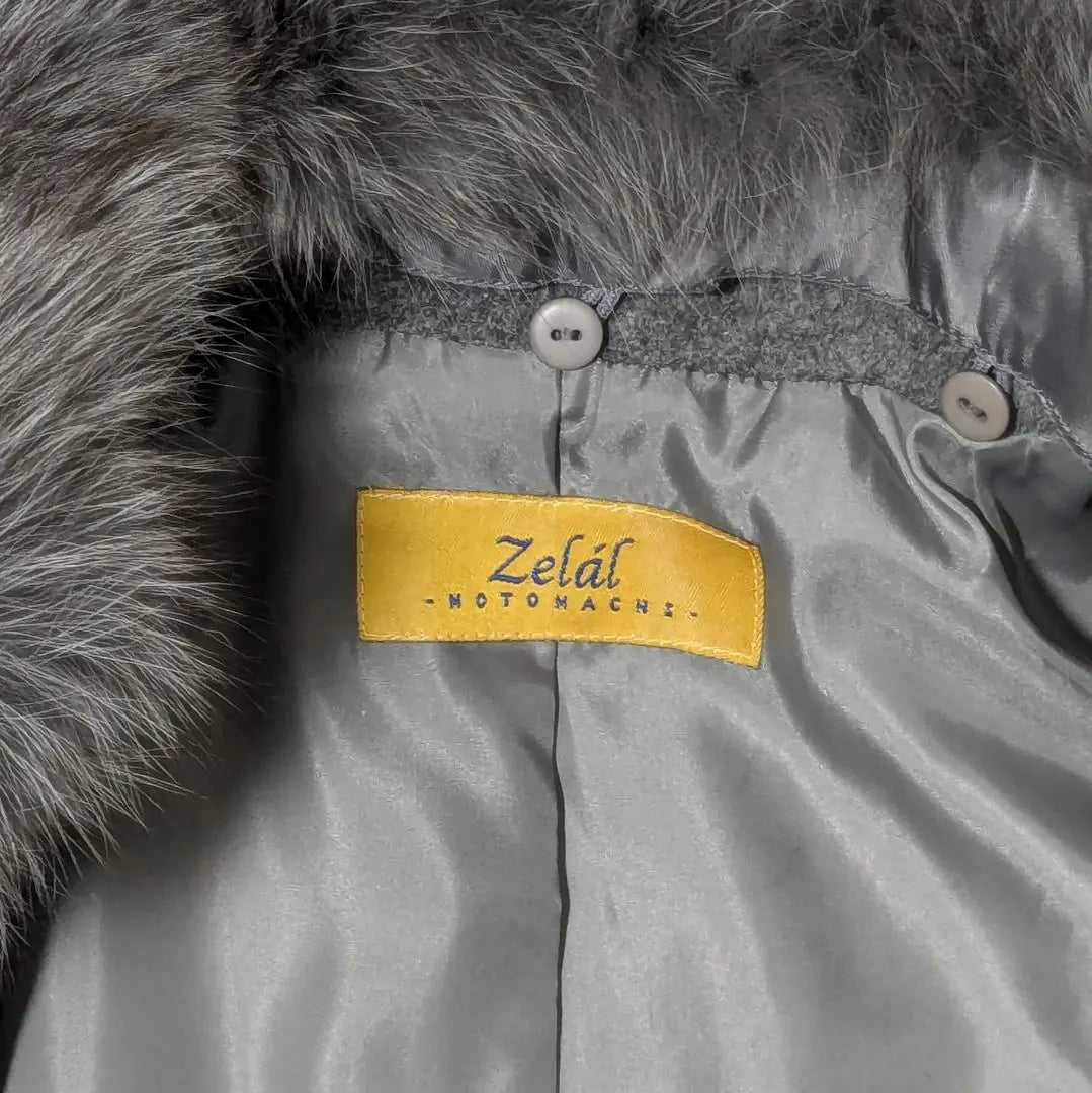 Zeral Short Coat Angola Blend Gray Fox Fur