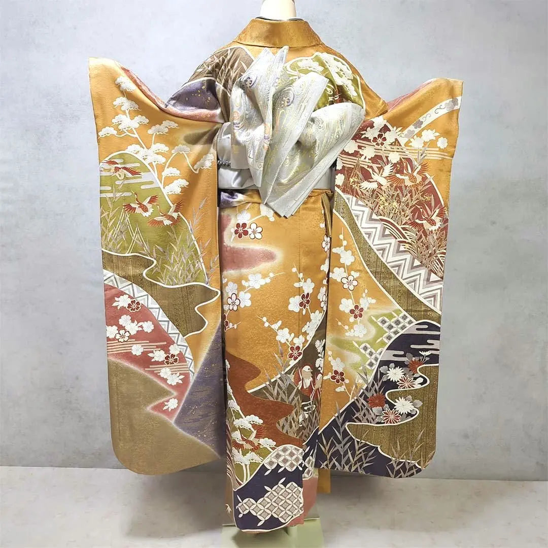 [At a glance!] High-class classic furisode set] Yellow type L