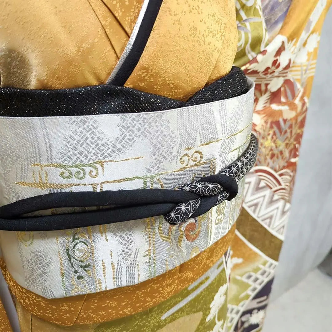 [At a glance!] High-class classic furisode set] Yellow type L