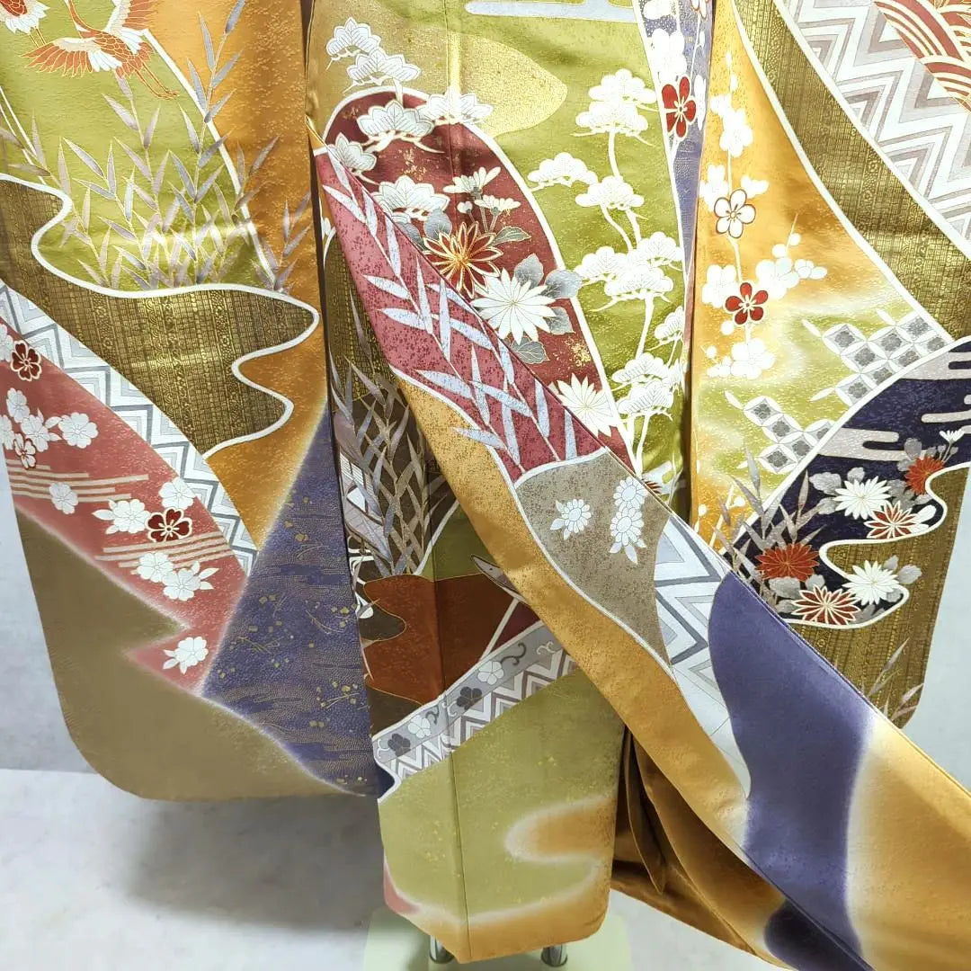 [At a glance!] High-class classic furisode set] Yellow type L