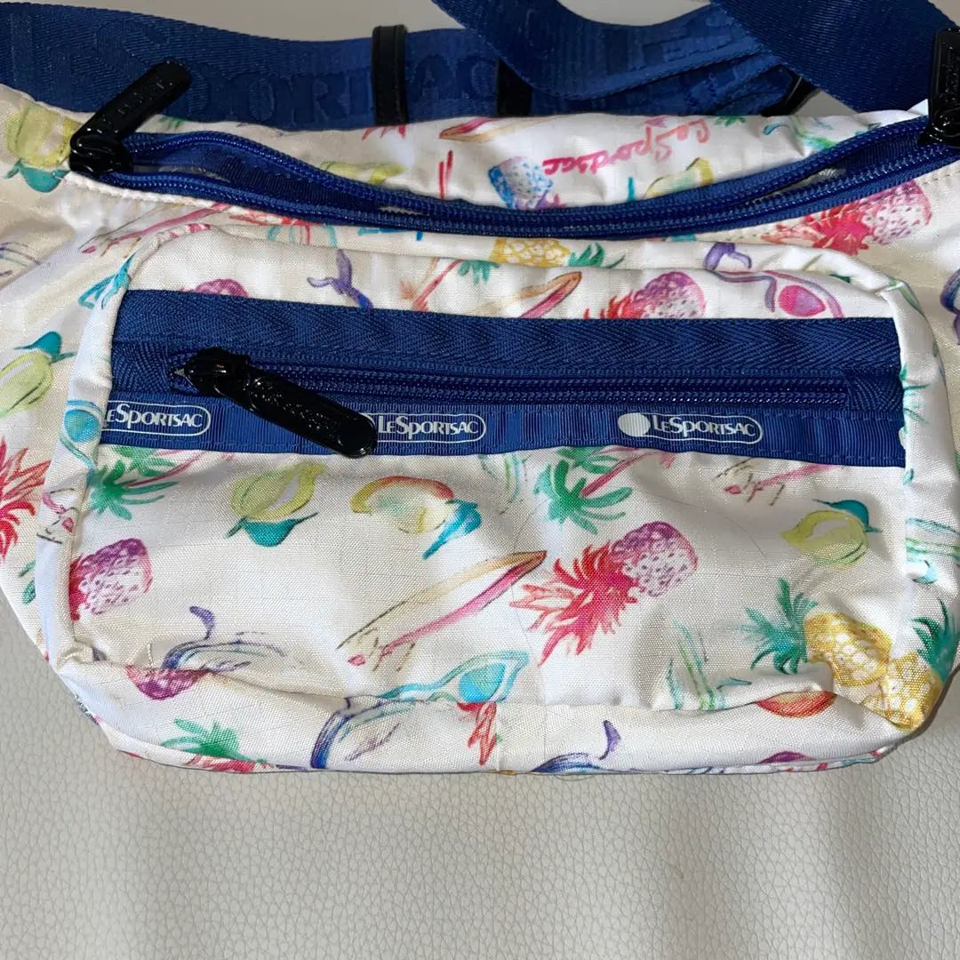 Bolsa para cadáveres con estampado de frutas LeSportsac | LeSportsac フルーツ柄 ボディバッグ