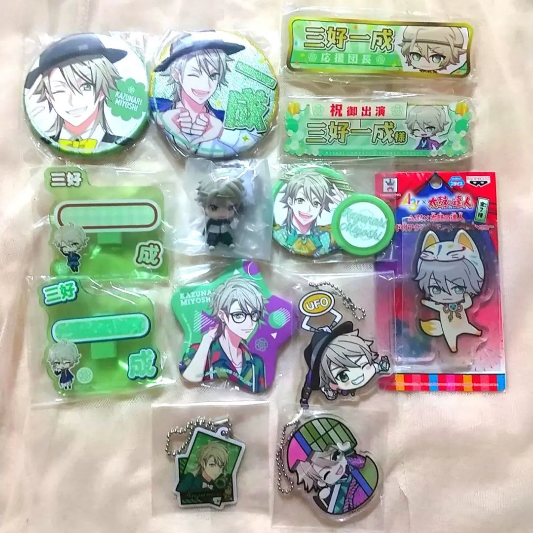 ¡A3! Página de colección de acrílico de la insignia de lata Anikafe del premio Summer Gumi Mass | ¡A3! 夏組 大量 プライズ アニカフェ 缶バッジ アクリル系 等 まとめページ