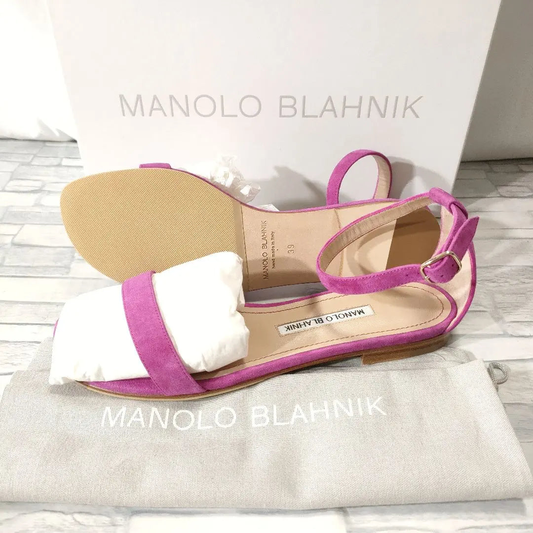 Sandalias planas con tiras en el tobillo Manolo Blanik color rosa y morado, nuevas y sin usar