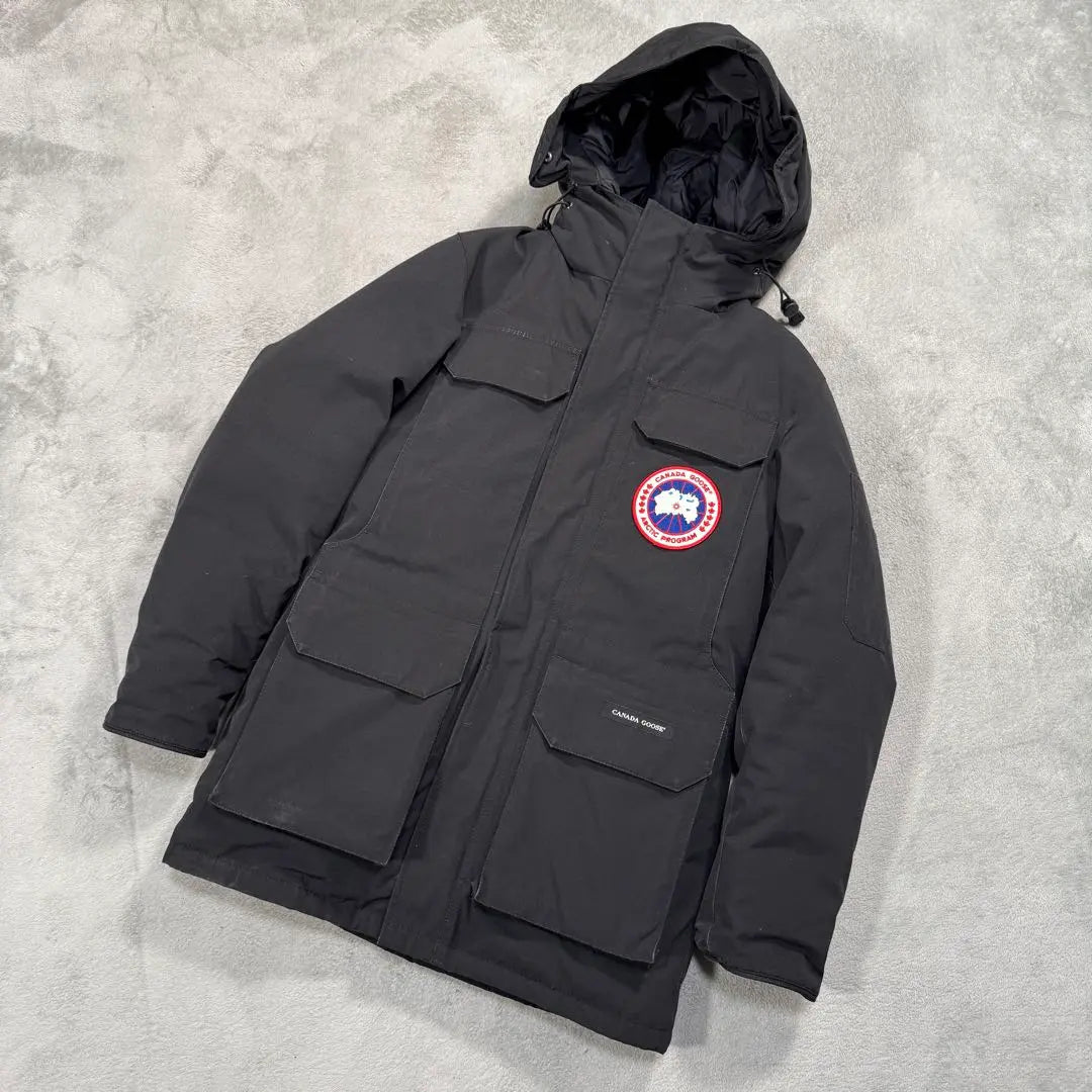 Chaqueta de plumas negra Canada Goose 4567JM R, talla S