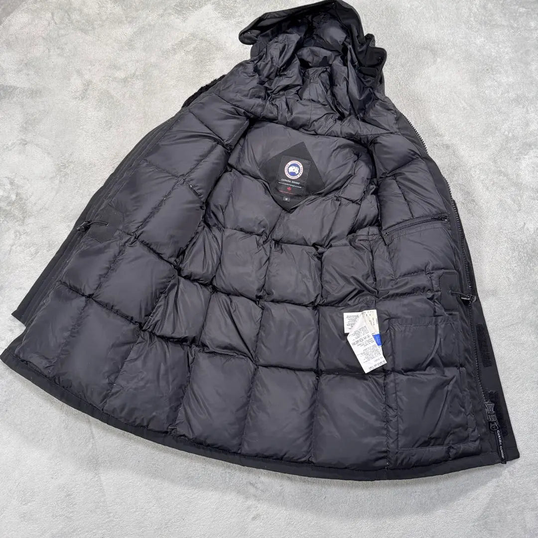 Canada Goose Black 4567JM R Down Jacket S Size