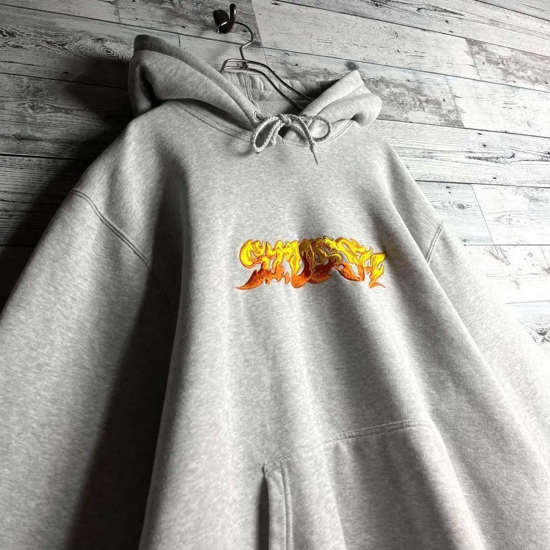 [Rare XL size] Stussy☆ Fire pattern hoodie with embroidered logo