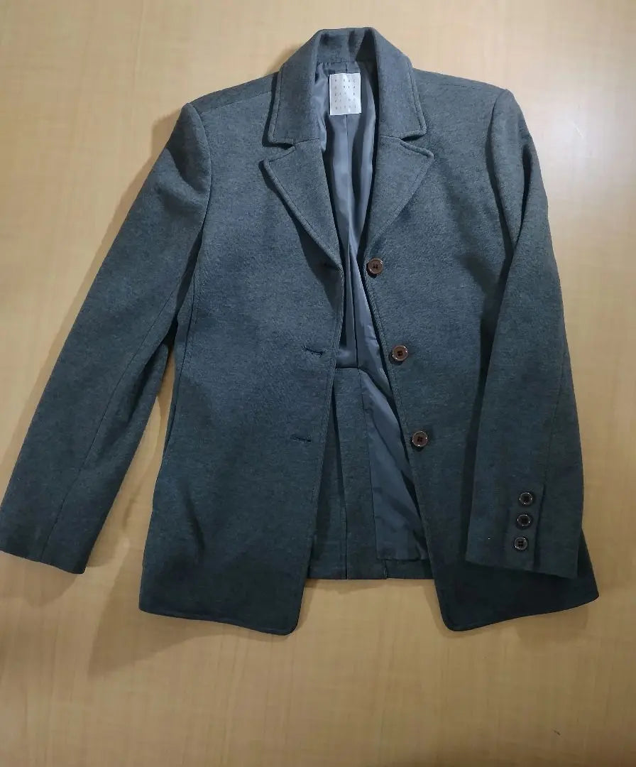 Beautiful condition, made in Japan, tailored collar jacket size 9