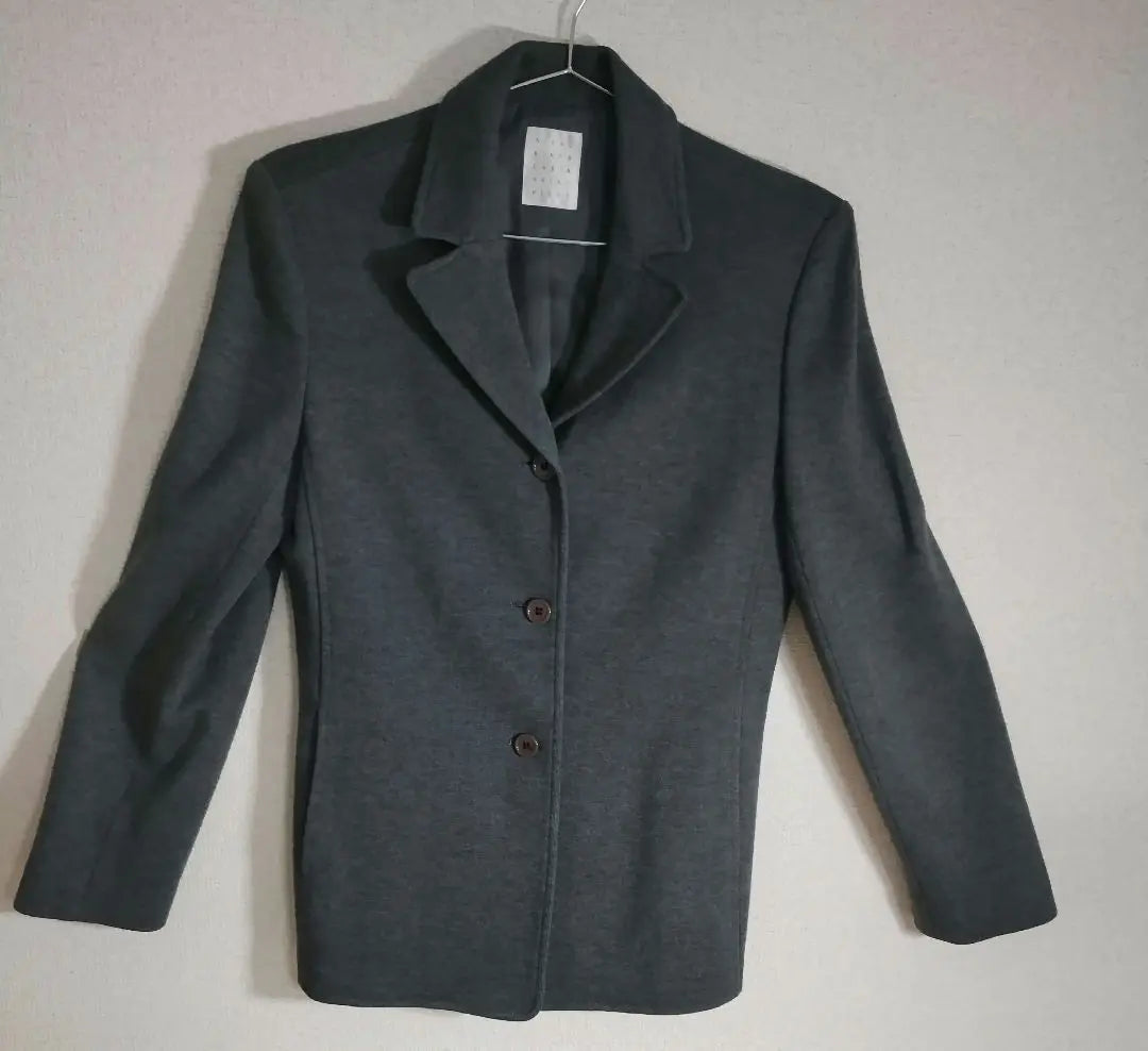 Beautiful condition, made in Japan, tailored collar jacket size 9