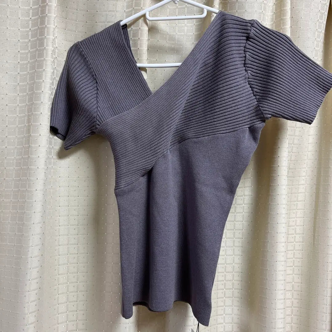 New and unused Grail M size Gray knit short sleeve off shoulder