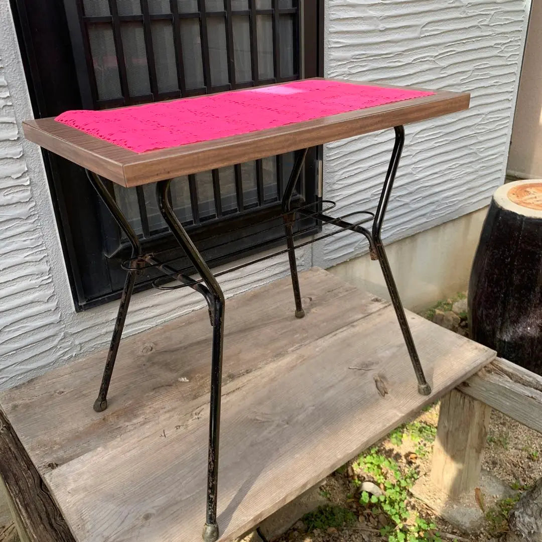 Antique table, Showa retro, made in the era, wood-like top iron legs, price reduced