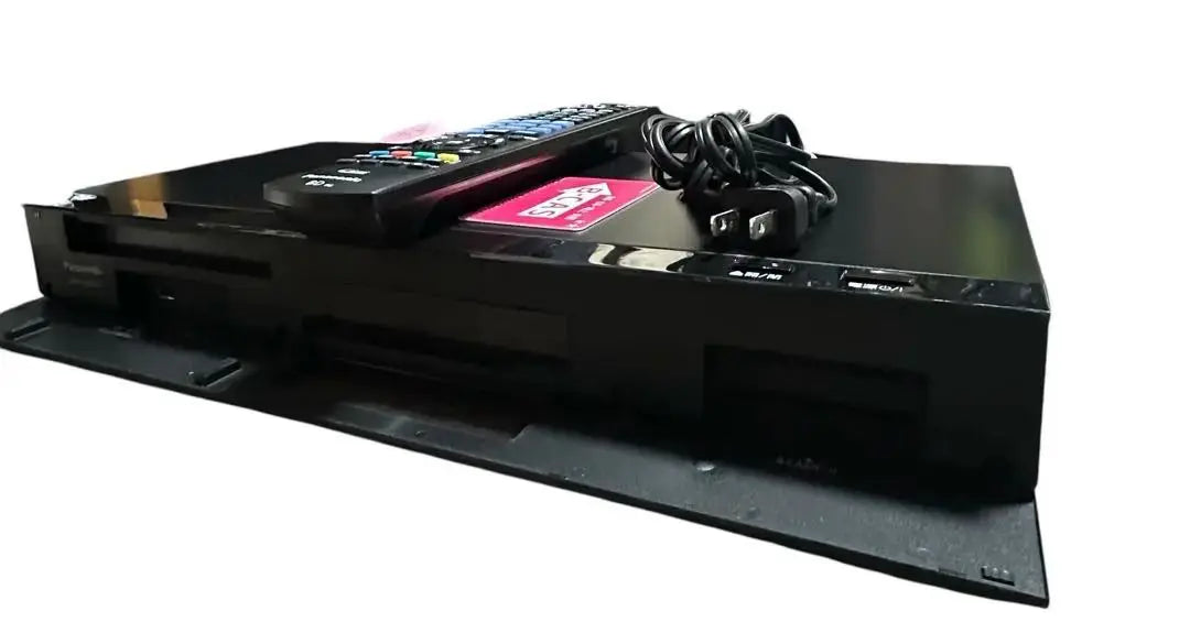 Grabadora de Blu-ray Panasonic con 3 sintonizadores DMR-UBZ2020