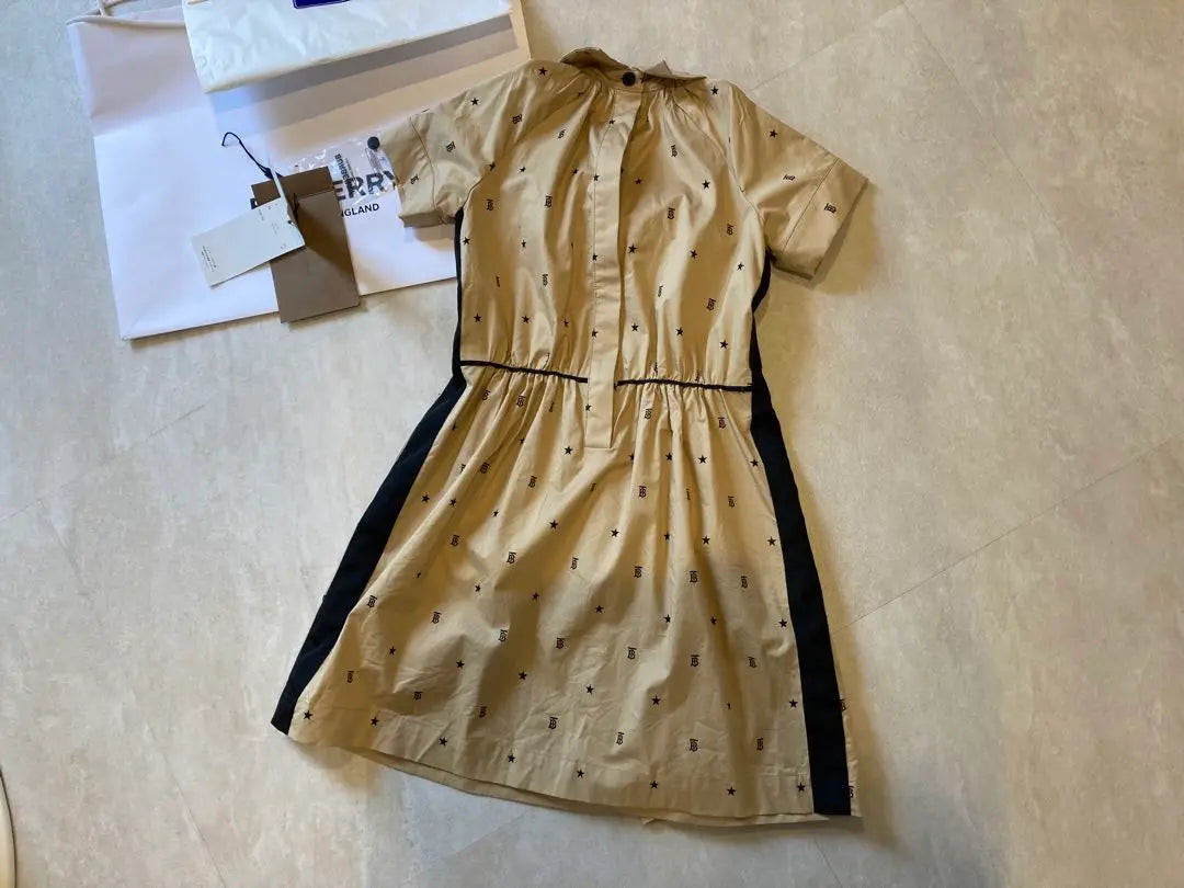 Vestido de manga corta Burberry 6 años