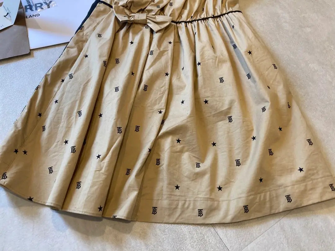 Vestido de manga corta Burberry 6 años