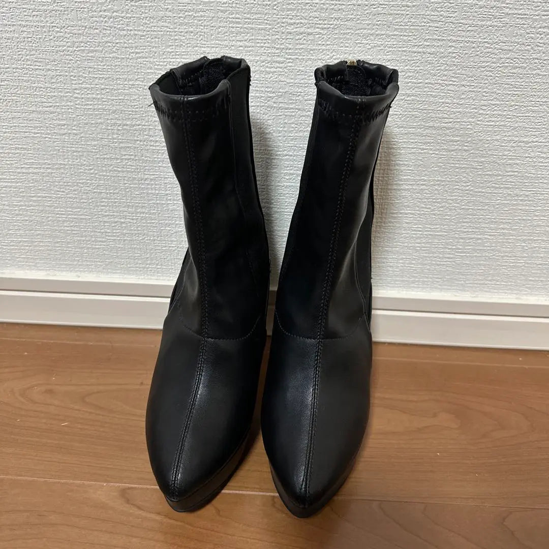 LIPSERVICE Side Gore Short Boots | LIPSERVICE サイドゴアショートブーツ