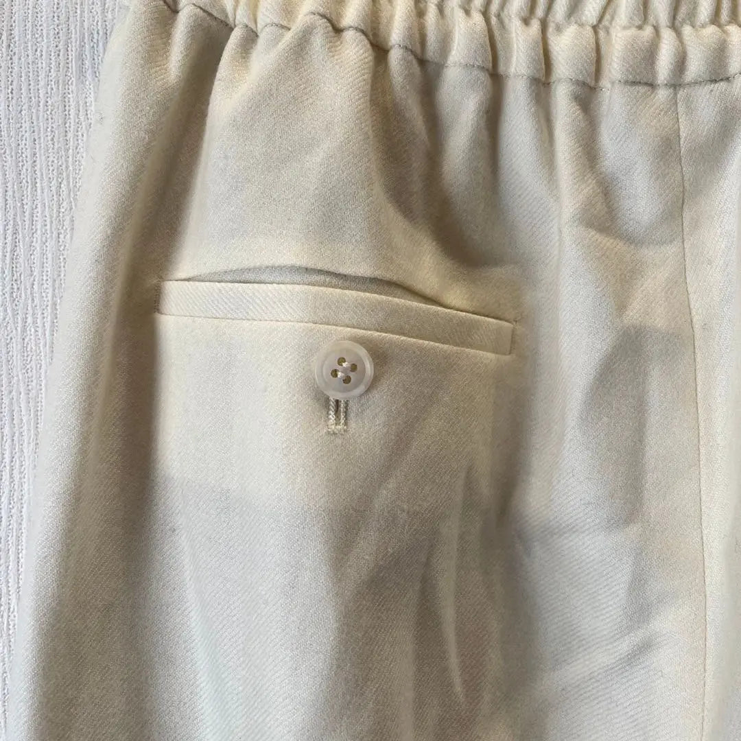 [O0u] Pantalones O0u con cintura elástica color crema 100% lana M