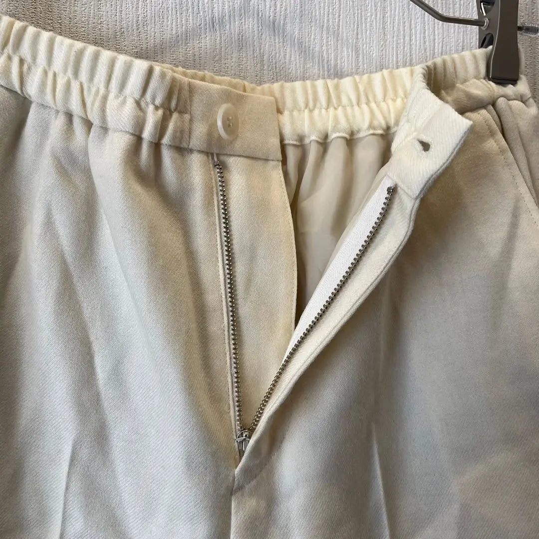 [O0u] Pantalones O0u con cintura elástica color crema 100% lana M