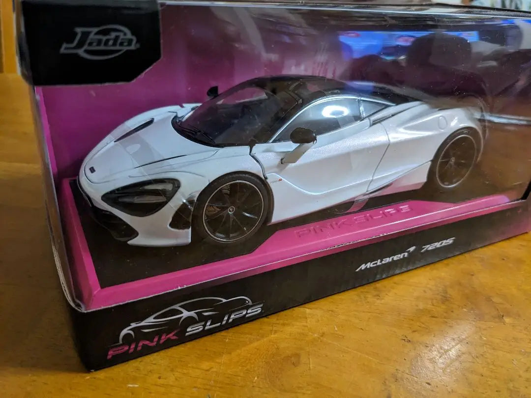 Jada PINK SLIPS McLaren 720S White