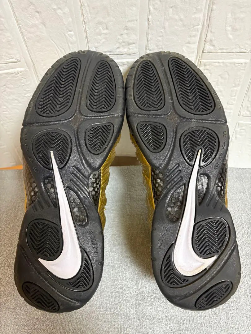 Nike Basketball Shoes 29cm Gold