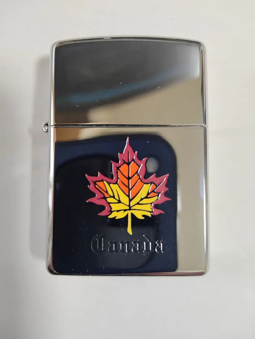 Canada Canada Maple Leaf Zippo