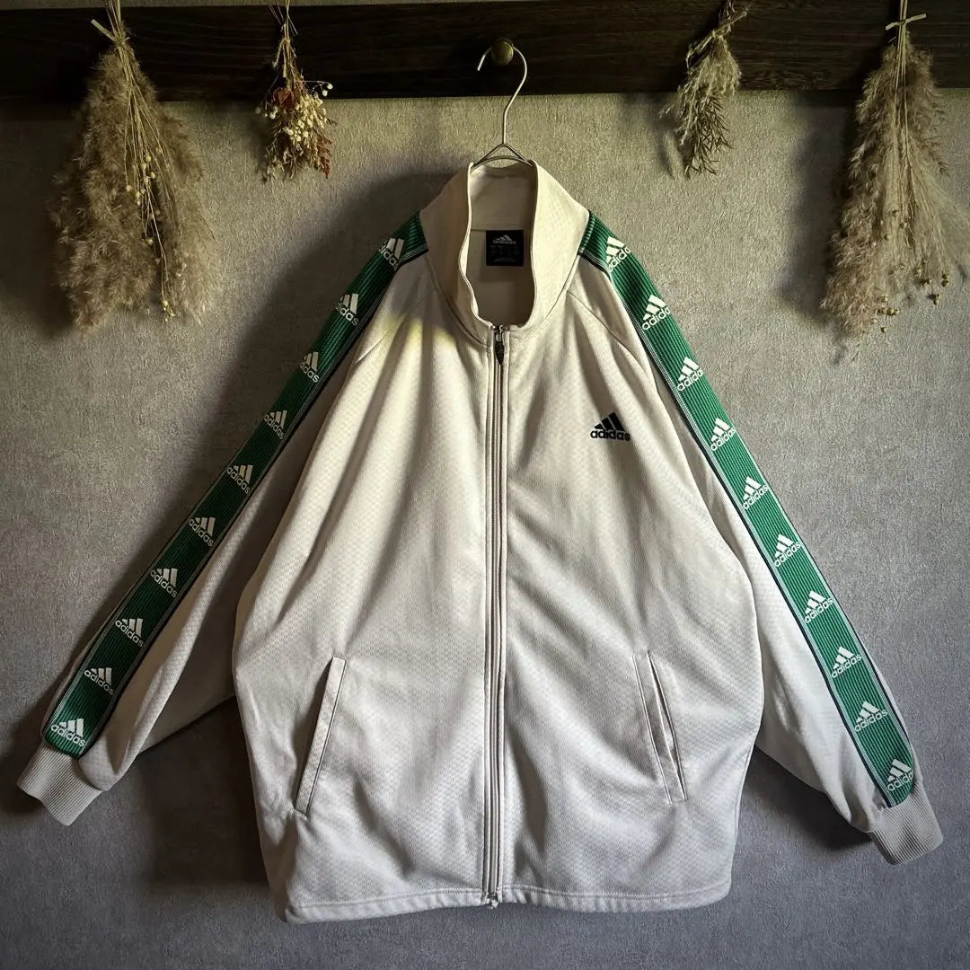 [Color popular] Chaqueta deportiva adidas con bordado de logotipo beige y verde