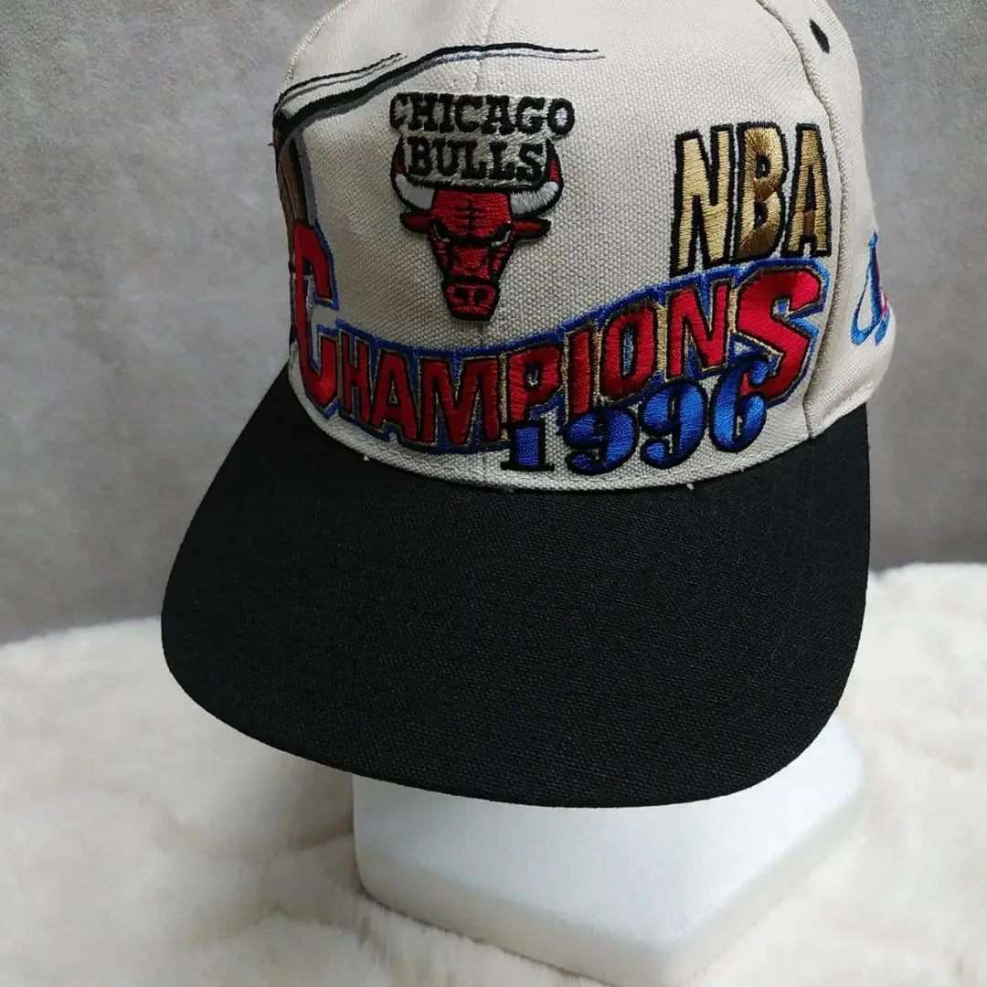 Chicago Bulls Cap CHICAGO BULLS Hat NBA Winner 1996