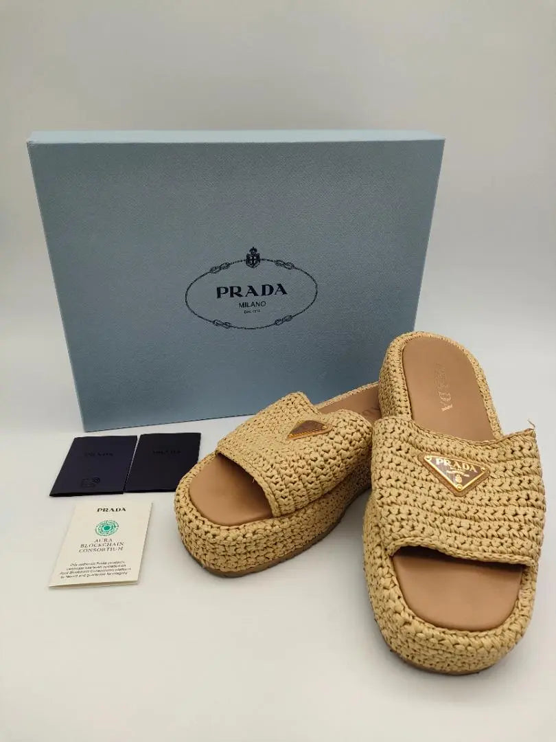 Sandalias de verano de tela Prada con logotipo en caja