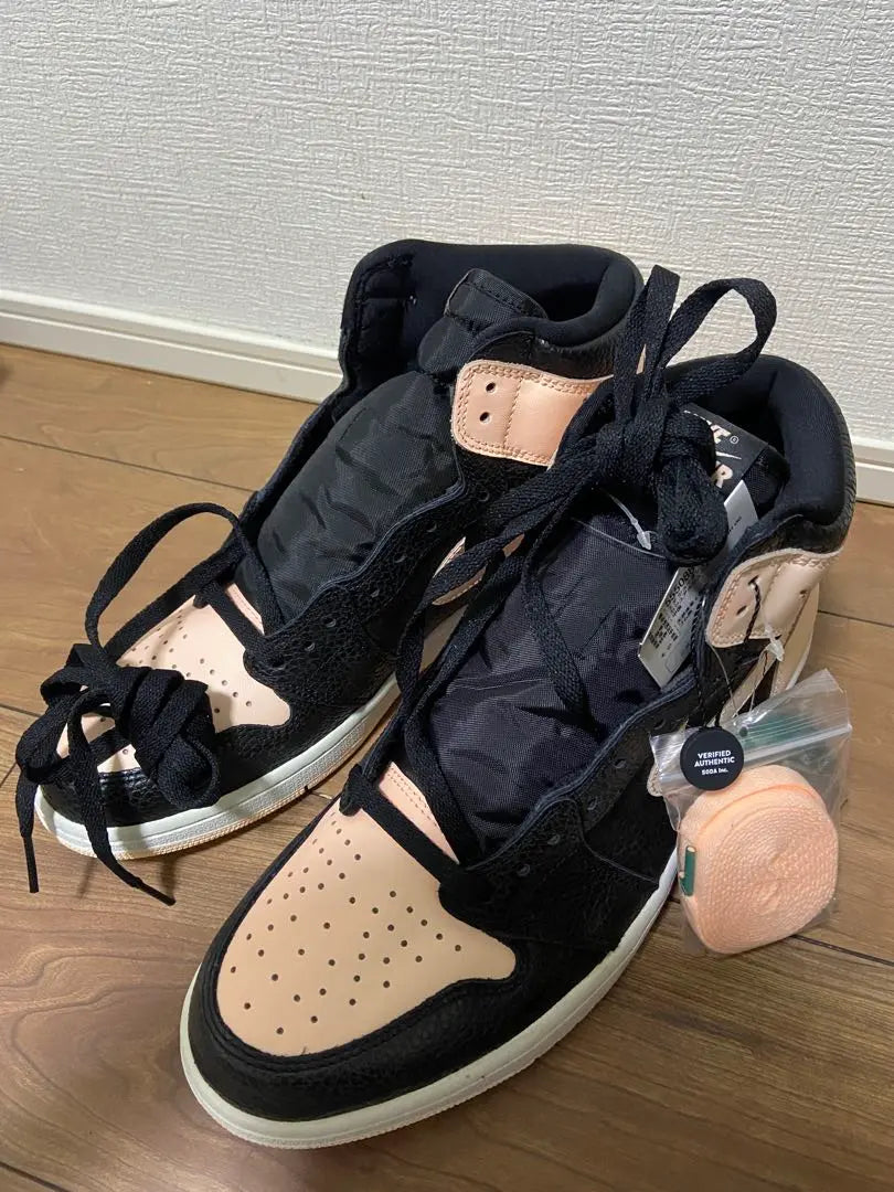 Nike Air Jordan 1 Black/Pink 555088-081