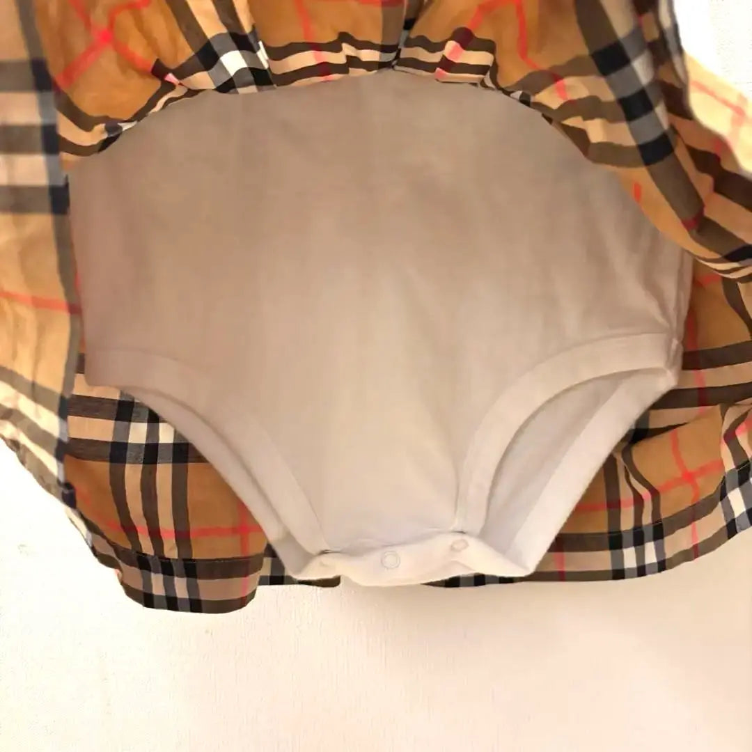 Vestido Burberry de manga corta 18M