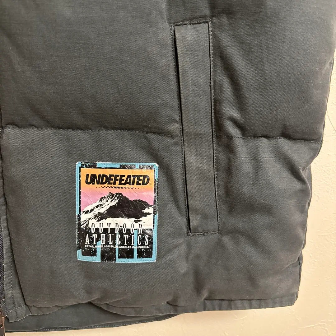 [Popular Sold Out] UNDEFEATED Down Vest, M Size