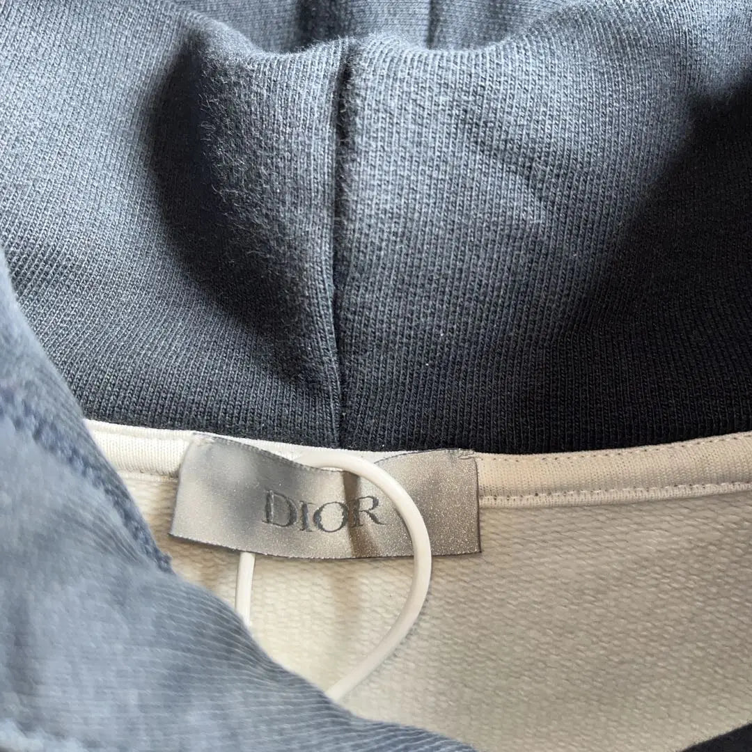 [Raro] Sudadera con capucha con el logotipo bordado de Christian Dior en blanco y azul marino