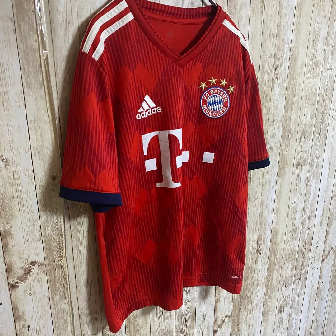 [E21] adidas Bavarian Munich Uniform Embroidered Logo Kids Tee