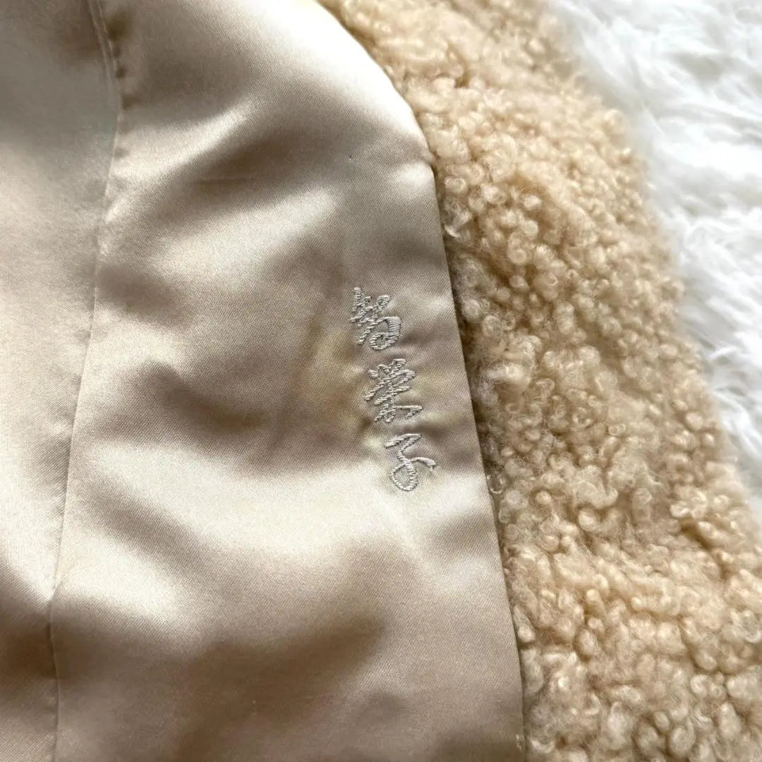 Superb condition Moonbat Lambwool Jacket Gold Button Size M Wool Beige