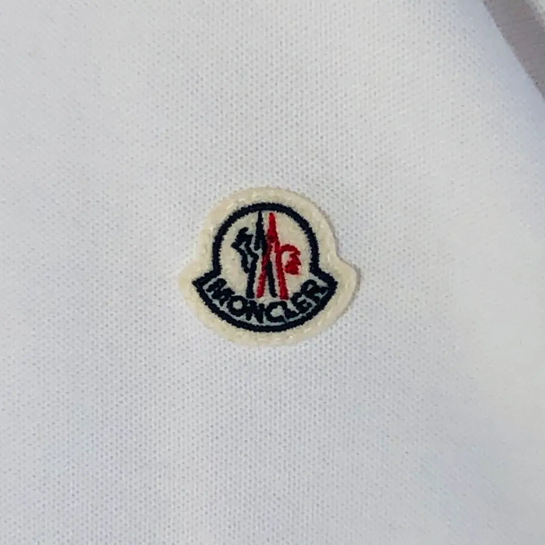 [Popular Design] Moncler Bicolor One-point Embroidered Logo Short Sleeve Polo Shirt