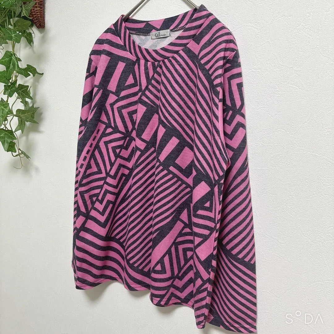 [Dorea] Tops, all-over pattern, long sleeves, stylish, geometric pattern, women's, long T-shirt | 【Dorea ドレア】トップス 総柄 長袖 オシャレ 幾何学柄 レディース 長T